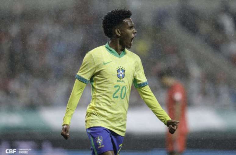 Sami Trabelsi não poupou palavras positivas quando perguntado sobre Estêvão –