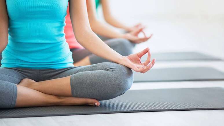 oga e alongamentos ajudam no relaxamento muscular e mental –