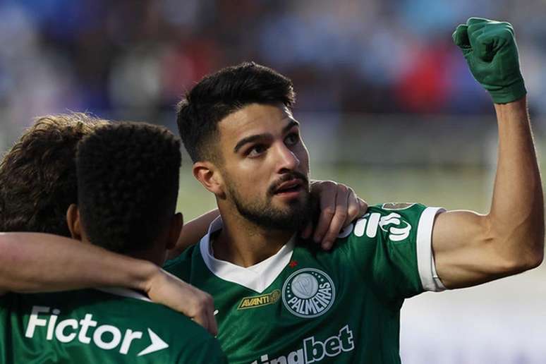 Flaco López tenta reencontrar o caminho dos gols no Palmeiras –