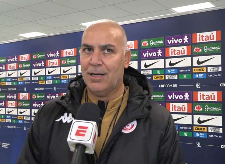 Sami Trabelsi não poupou palavras positivas quando perguntado sobre Estêvão –