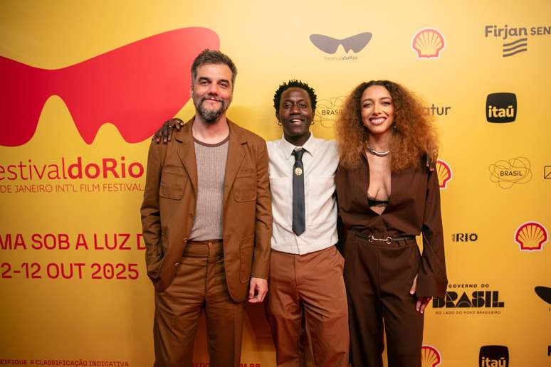 Wagner Moura, Lic&iacute;nio Janu&aacute;rio e Alice Carvalho: Premiere de O Agente Secreto