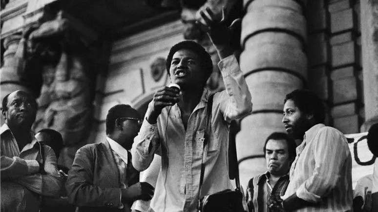 Hamilton Cardoso ao centro, com Antonio Leite, Eduardo Ribeiro e Milton Barbosa ao fundo, julho de 1978