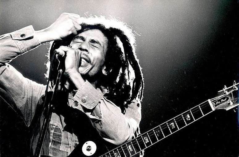 Movimento rastaf&aacute;ri se respaldou na est&eacute;tica, com os cabelos com dreadlocks, popularizados pelo cantor Bob Marley