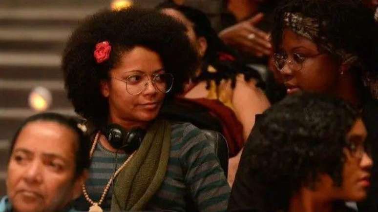 Cabelo natural &eacute; usado por mulheres negras como s&iacute;mbolo de orgulho e poder