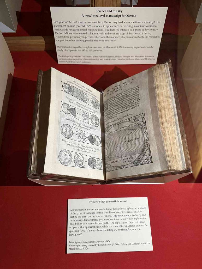 Peter Apian, Cosmographia (Antu&eacute;rpia, 1545). Biblioteca do Merton College, Oxford. Juan Antonio Aguilar Saavedra