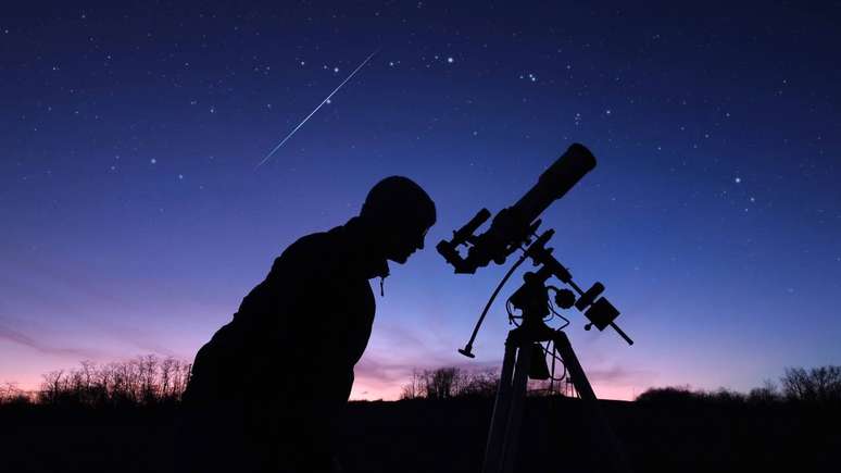 N&atilde;o &eacute; preciso telesc&oacute;pio ou bin&oacute;culo para testemunhar a passagem dos meteoros &ndash; depositphotos.com / milangucci