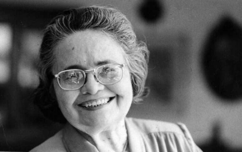 Rachel de Queiroz em 1980. A escritora foi a primeira mulher a ser eleita para a Academia Brasileira de Letras