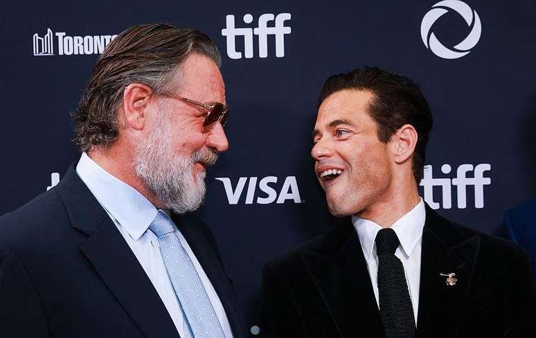 Os atores Russell Crowe e Rami Malek interpretam Hermann Goering e Douglas Kelley no filme Nuremberg