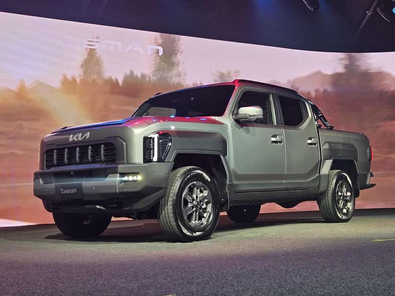 Kia Tasman