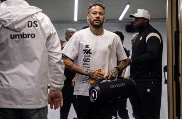 Neymar muda de função para ajudar Santos e voltar para a Seleção –