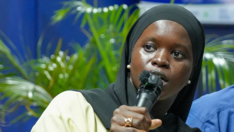 Aminata E. Sanyang é uma jornalista premiada baseada na Gâmbia, país da África Ocidental