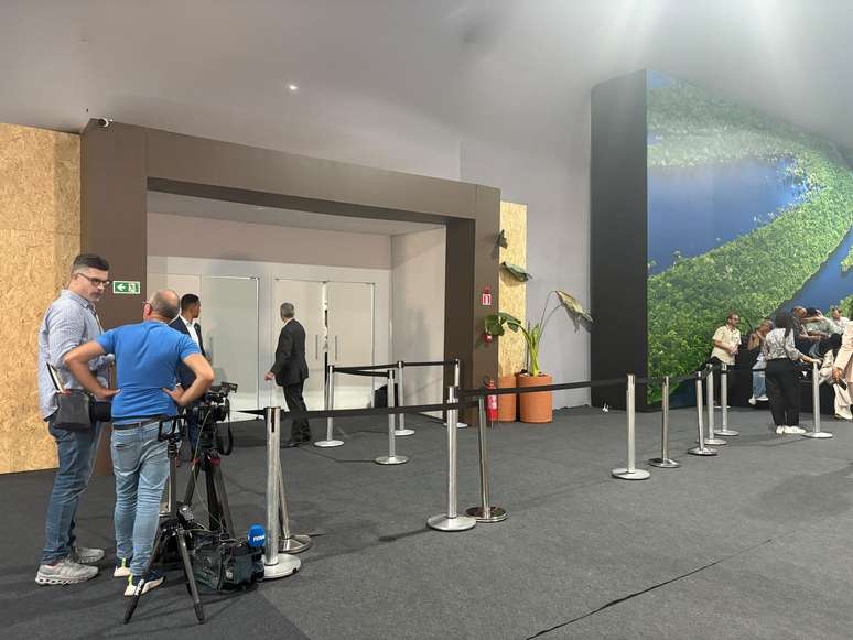 Lula chegou em Belém na manhã desta quarta-feira, 19