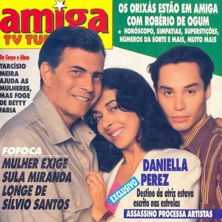 Renato Russo posa para revista após engatar na primeira novela da carreira