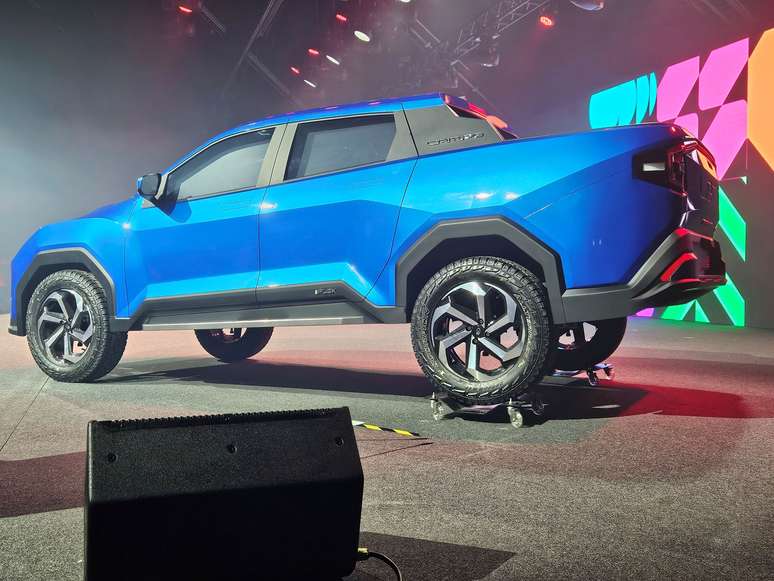 Lecar Campo: rodas traseiras apoiadas num carrinho