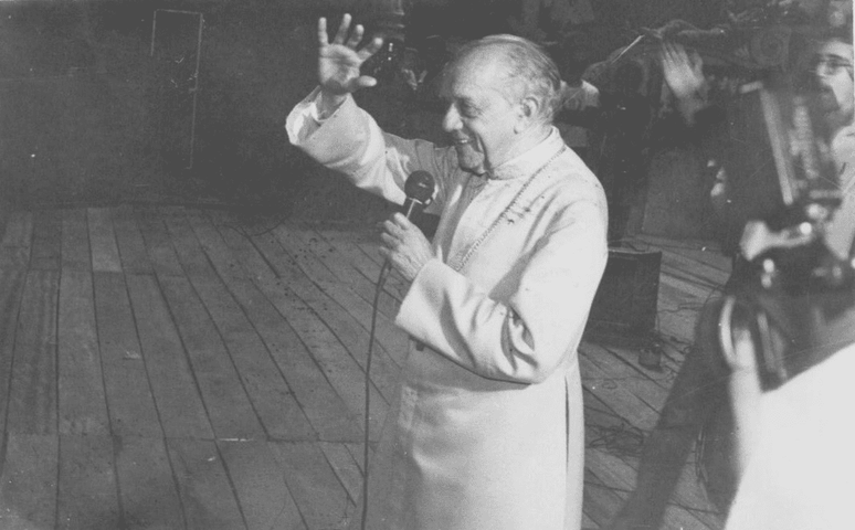 H&eacute;lder C&acirc;mara no in&iacute;cio dos anos 1980: 'Problema de negro acaba se ligando com todos os grandes problemas humanos', disse na Missa dos Quilombos