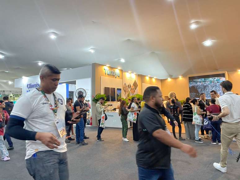 Movimento diminuiu na Zona Azul com a reta final da COP30