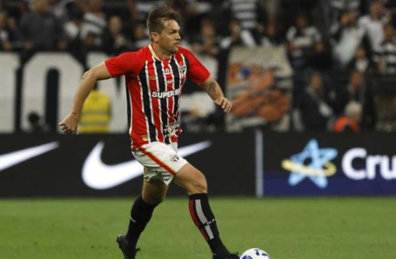 ரஃபேல் டோலோய் வலியை உணர்ந்து மைதானத்தை விட்டு வெளியேறிய தருணம் –