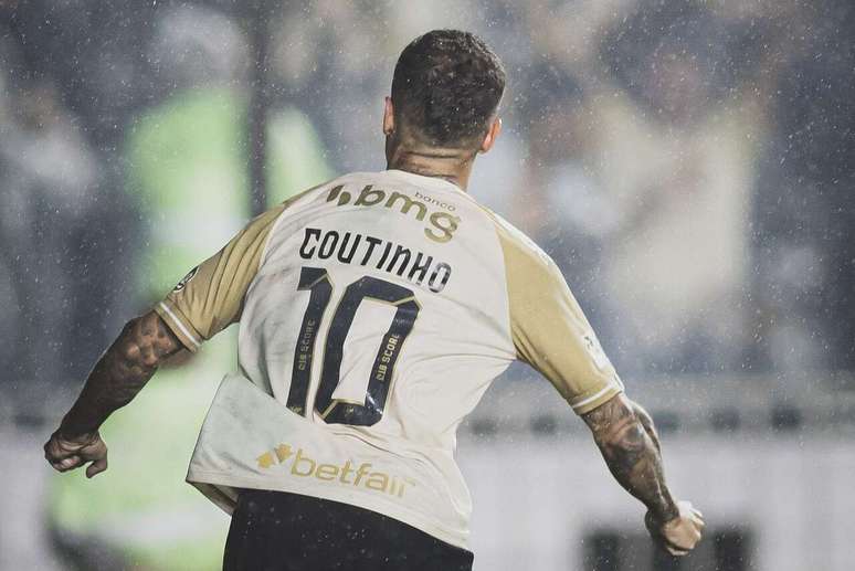 Coutinho's last goal was specifically in Vasco's victory over Bahia, in the first round.