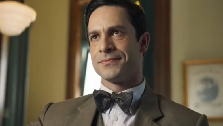 Rainer Cadete como Celso em 'Êta Mundo Melhor!'