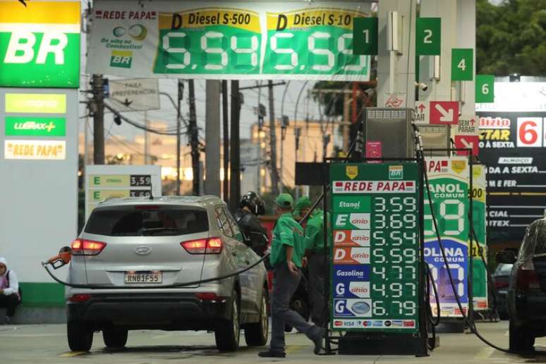 பெட்ரோப்ராஸின் பெட்ரோல் விலை நடைமுறையில் சர்வதேச சந்தைக்கு ஏற்ப உள்ளது