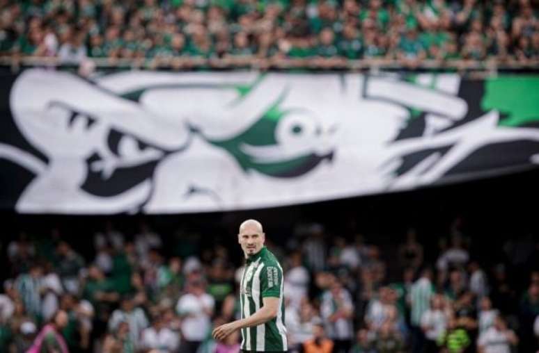 Maicon destaca trabalho coletivo do Coritiba –