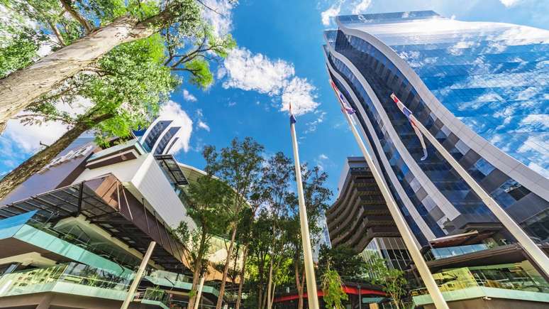 A cidade de Assunção, ao receber eventos de grande porte como a final da Copa Sul-Americana de 2025, reafirma seu papel estratégico na região e revela aos visitantes um mosaico de história, cultura e hospitalidade – depositphotos.com / zaschnaus