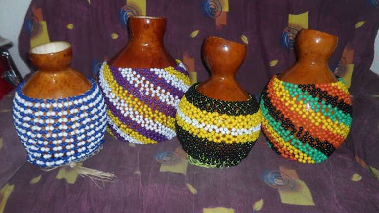 A caba&ccedil;a &eacute; utilizada em diversas culturas para a confec&ccedil;&atilde;o de utens&iacute;lios e objetos de decora&ccedil;&atilde;o &ndash;