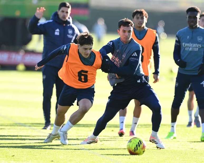 Atividade de preparação do Arsenal antes do clássico contra o Tottenham –