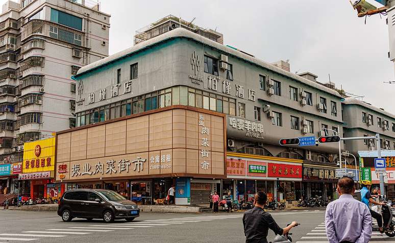 De startups revolucion&aacute;rias a pol&iacute;ticas p&uacute;blicas vision&aacute;rias: Shenzhen prova por que &eacute; o verdadeiro laborat&oacute;rio do futuro &ndash; Wikimedia Commons/Dinkun Chen