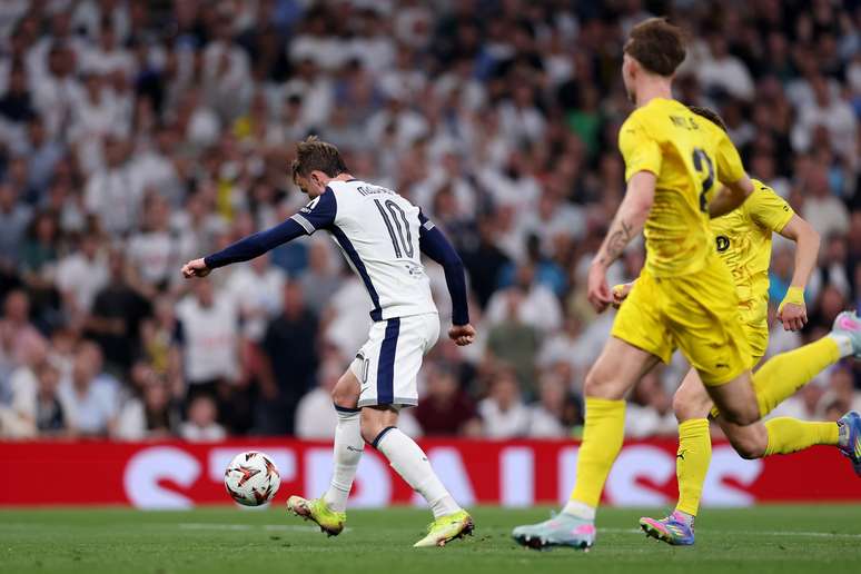 டோட்டன்ஹாம் போட்டியின் போது ஜேம்ஸ் மேடிசன் 