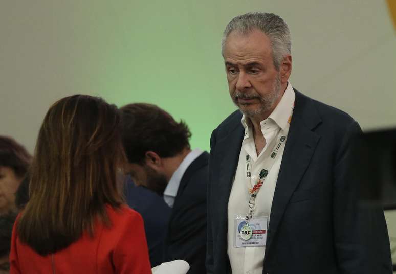 Presidente da COP 30 André Corrêa do Lago e Marina Silva, durante reunião plenária na 30ª Conferência das Partes (COP30).