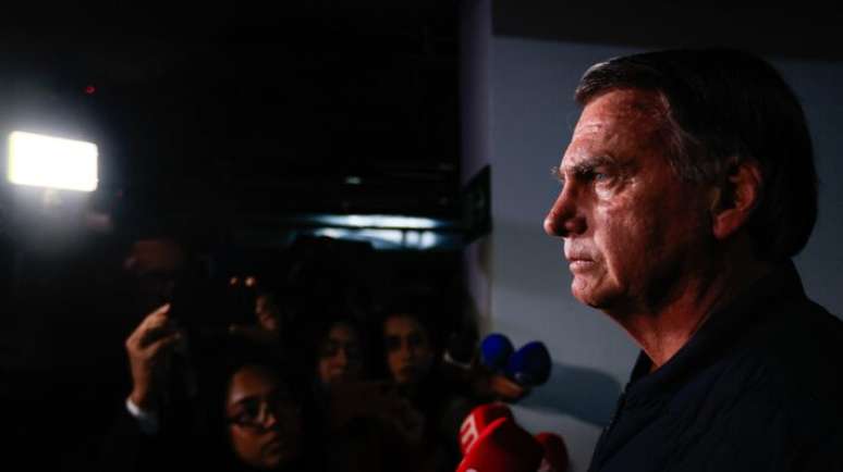 Jair Bolsonaro em foto de 18 de julho de 2025, à época em que teve prisão domiciliar decretada
