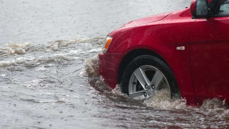 Alerta em SP: risco de temporais até terça (25) –