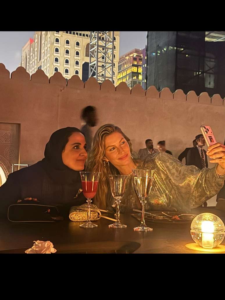 Gisele e Al Mayassa bint Hamad Al-Thani 