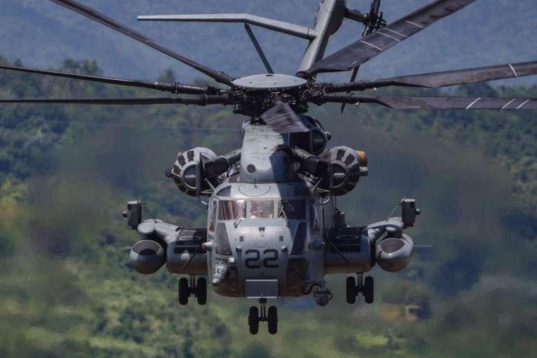 As for&ccedil;as americanas realizaram um grande deslocamento de recursos na antiga base de Roosevelt Roads