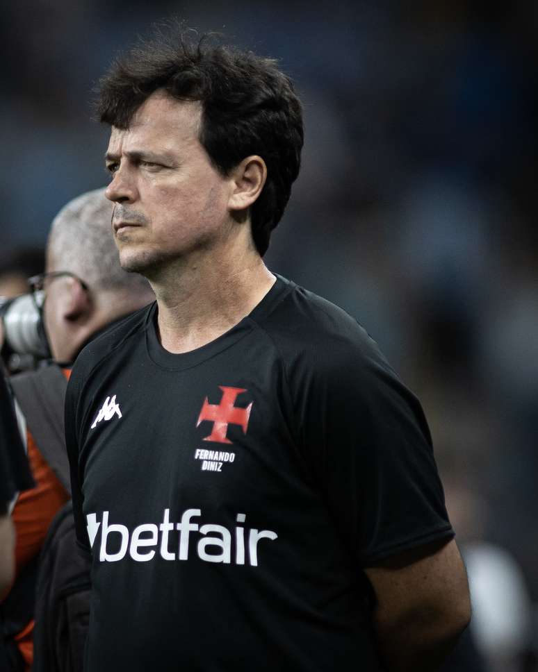 Vasco teve David expulso contra o Bahia, o que complicou a estrat&eacute;gia de Diniz. 