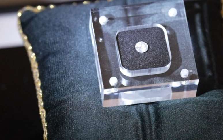 O diamante &eacute; feito a partir do carbono das cinzas