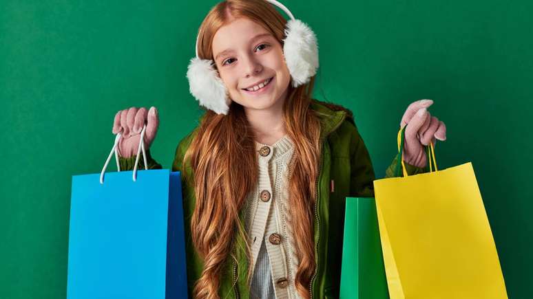 Para evitar armadilhas na Black Friday, recomenda-se monitorar os pre&ccedil;os dos produtos desejados com anteced&ecirc;ncia, fazendo anota&ccedil;&otilde;es ou utilizando ferramentas especializadas em hist&oacute;rico de pre&ccedil;os &ndash; depositphotos.com / HayDmitriy