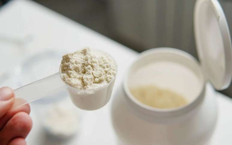 A creatina oferece uma série de benefícios que podem impactar a saúde de qualquer pessoa. /