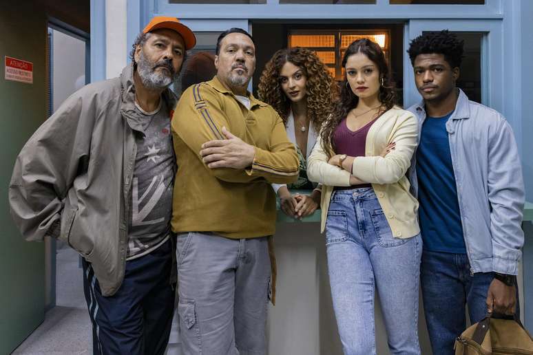 Gerluce e os aliados que vêm arquitetando o furto da estátua: surpresa indigesta