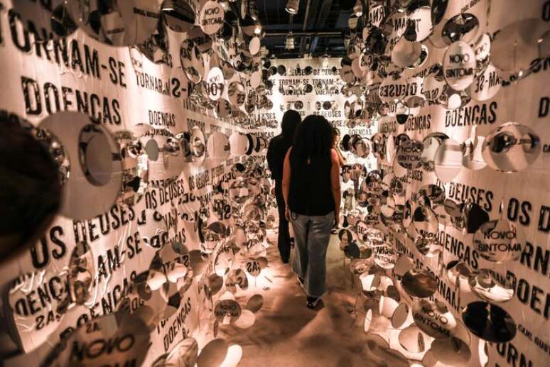 Exposi&ccedil;&atilde;o do MIS sobre Jung come&ccedil;a com sala sobre os sintomas.