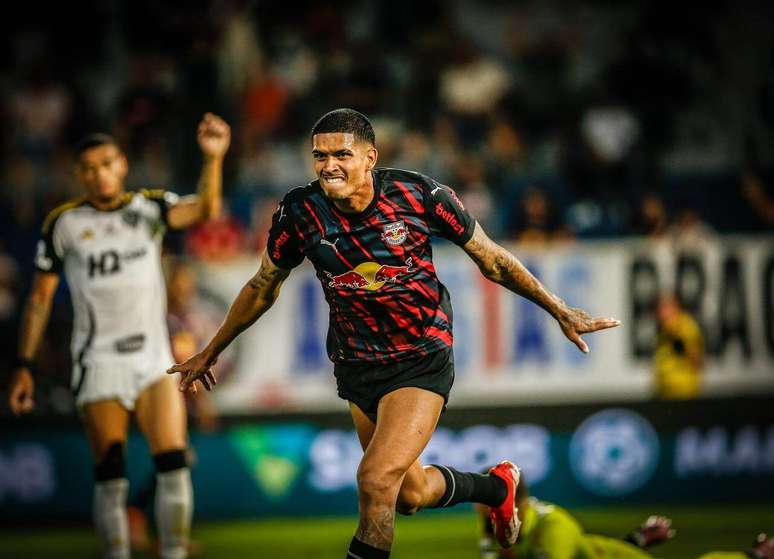 Santos tamb&eacute;m deve dinheiro ao Novorizontino pelo atacante Lucas Barbosa &ndash;