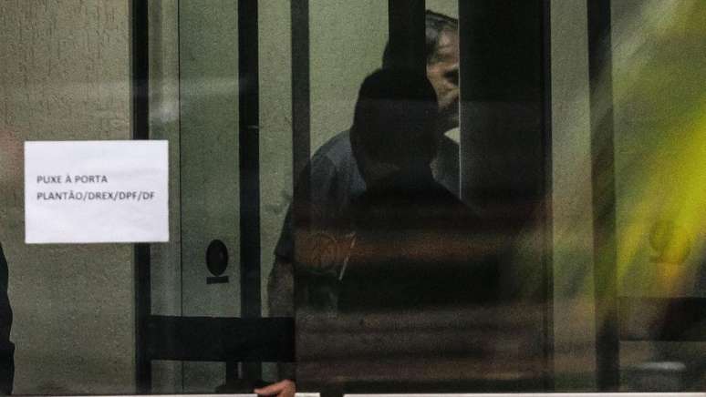 Bolsonaro está preso na Superintendência da Polícia Federal de Brasília desde o sábado