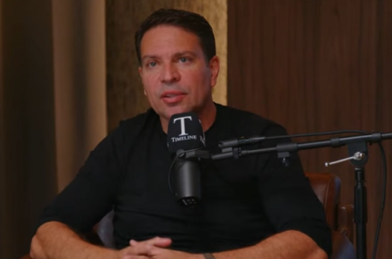 O deputado federal Alexandre Ramagem (PL-RJ) fugiu para os EUA antes do início do cumprimento da pena de 16 anos de prisão