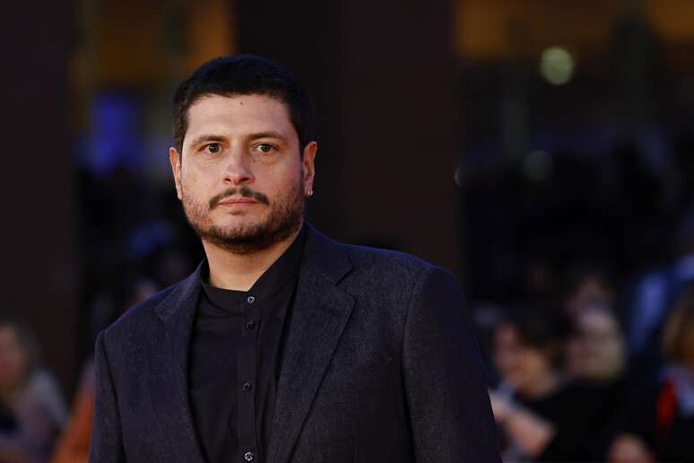 సావో పాలోలోని IICలో 'హే జో' స్క్రీనింగ్‌లో జియోవన్నెసి పాల్గొంటారు.