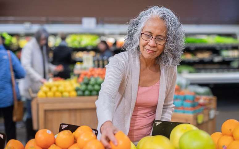 Existem frutas que podem ser grandes aliadas na manutenção dos níveis de açúcar no sangue. /