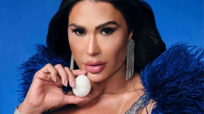 Gracyanne Barbosa lança o Gracyovos