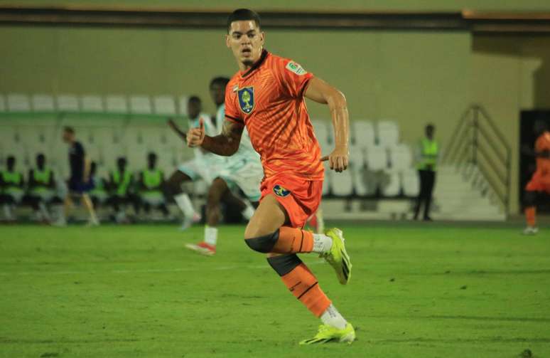 డేనియల్ శాంటోస్ 