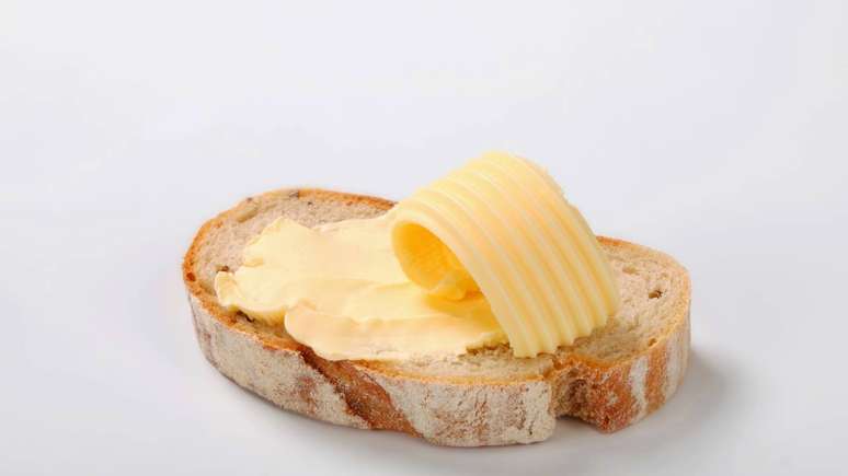 Manteiga e margarina podem fazer parte da dieta, mas &eacute; importante limitar as gorduras saturadas e evitar as trans &ndash; depositphotos.com / ajafoto