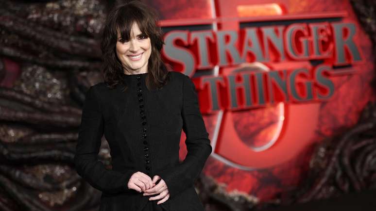A s&eacute;rie ajudou a revitalizar a carreira de Winona Ryder, que interpreta a m&atilde;e de um dos amigos de Eleven